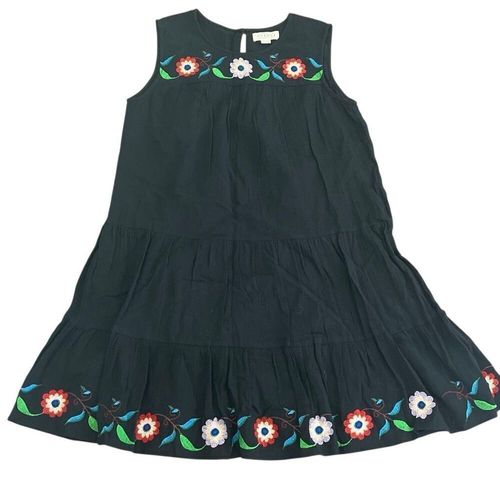 Velvet by Graham and Spencer embroidered dress size small